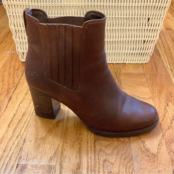 Timberland Atlantic Heights Leather Slip On Heeled Chelsea Booties - Picture 2 of 13